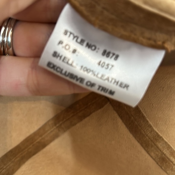 Margaret Godfrey Tan Suede Ruffle Button Front Shacket Size Medium Petite - Picture 4 of 5